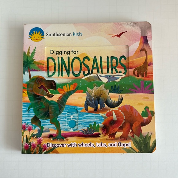 Smithsonian kids Digging for Dinosaurs book Interactive tabs, flaps and wheels. - Picture 1 of 6